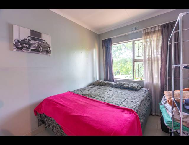 2 BEDROOM APARTMENT FOR SALE IN BUCCLEUCH